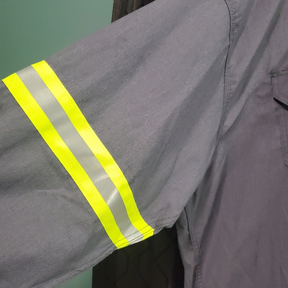 Carhartt Flame Resistant Work Shirt - Picture 5 of 6